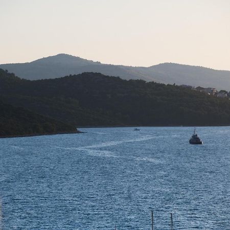 Brand New Aparment With Sea View & Swimming Pool At Ciovo - Villa Fiorentini Trogir Exterior photo