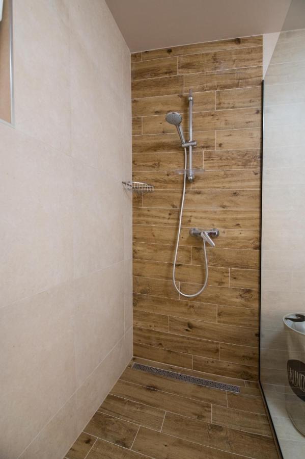 Brand New Aparment With Sea View & Swimming Pool At Ciovo - Villa Fiorentini Trogir Exterior photo